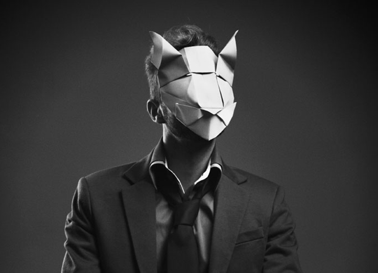 3-Giacomo-Favilla-Francesca-Lombardi-One-of-Us-origami-masks-yatzer-Fashion photography - Beautiful Origami Portraits-oficina da marca-3