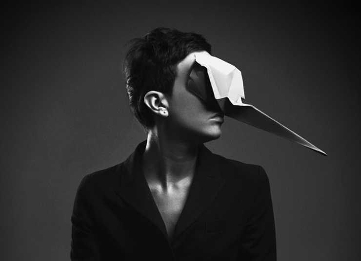 3-Giacomo-Favilla-Francesca-Lombardi-One-of-Us-origami-masks-yatzer-Fashion photography - Beautiful Origami Portraits-oficina da marca-5